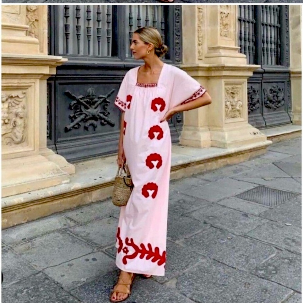 Zara limited edition floral embroidered dress